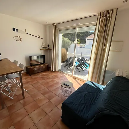 T2 Avec Piscine à 400m De La Apartamento *